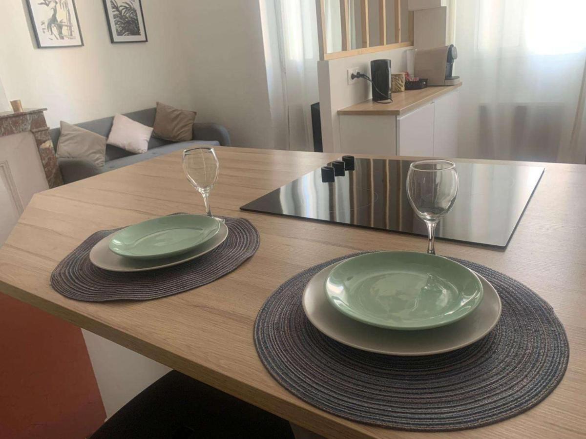 T2 Cosy Au Calme,entree Autonome,centre Historique *