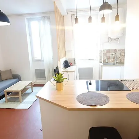 Ferienwohnung T2 Cosy Au Calme,Entree Autonome,Centre Historique Montélimar Exterior foto